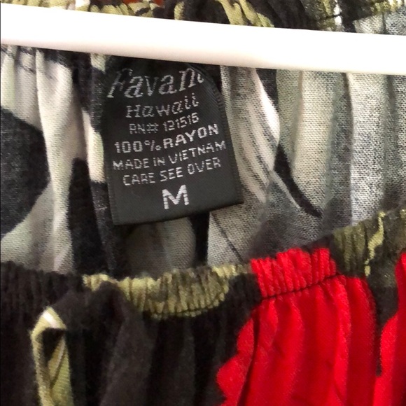 Hawaiian shirt - Picture 2 of 3